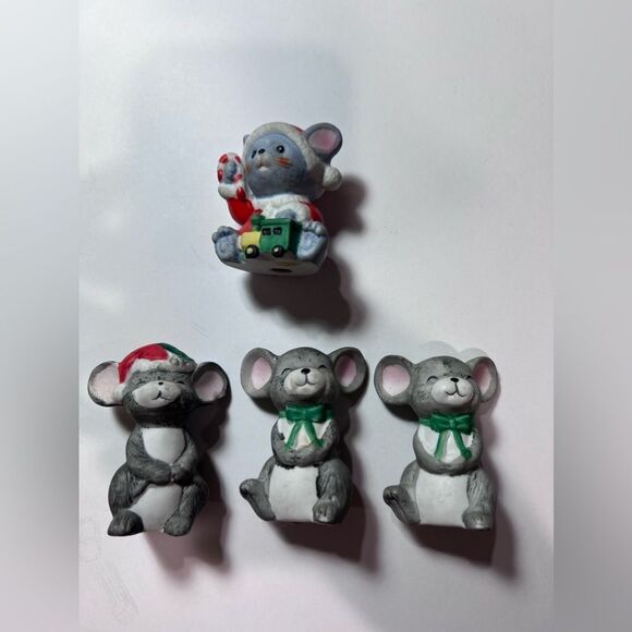 Other - Vintage Christmas Mouse Salt & Pepper Shakers